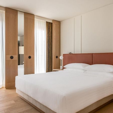 Munich Marriott Hotel City West Экстерьер фото
