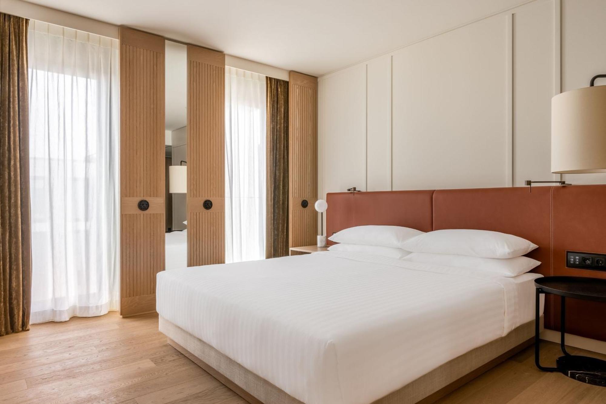 Munich Marriott Hotel City West Экстерьер фото